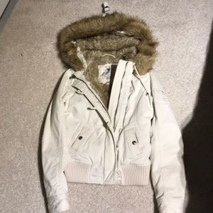 Abercrombie and Fitch white jacket with fake fur